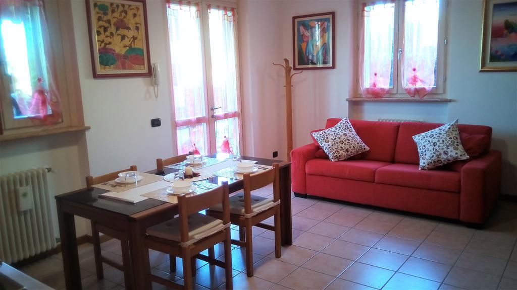 Апартаменты Casa Vacanze I Borghi Salionze Экстерьер фото