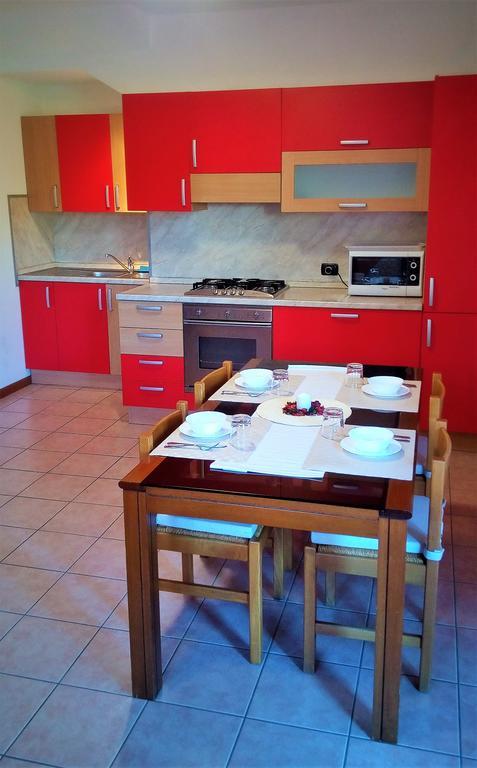Апартаменты Casa Vacanze I Borghi Salionze Экстерьер фото