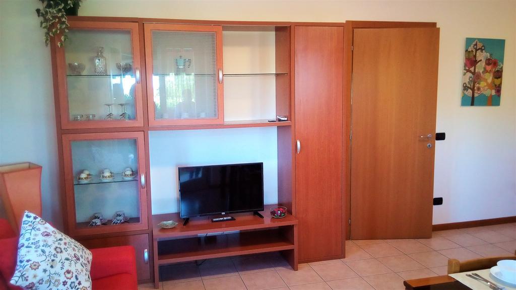Апартаменты Casa Vacanze I Borghi Salionze Экстерьер фото