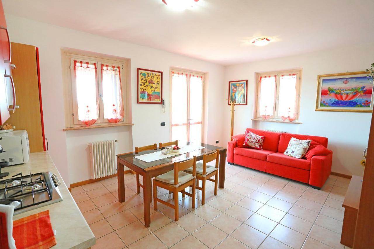 Апартаменты Casa Vacanze I Borghi Salionze Экстерьер фото